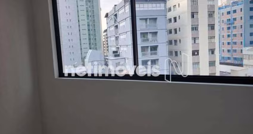 Apartamento à venda no bairro Funcionários com 1 dormitório e 45m² de área útil.