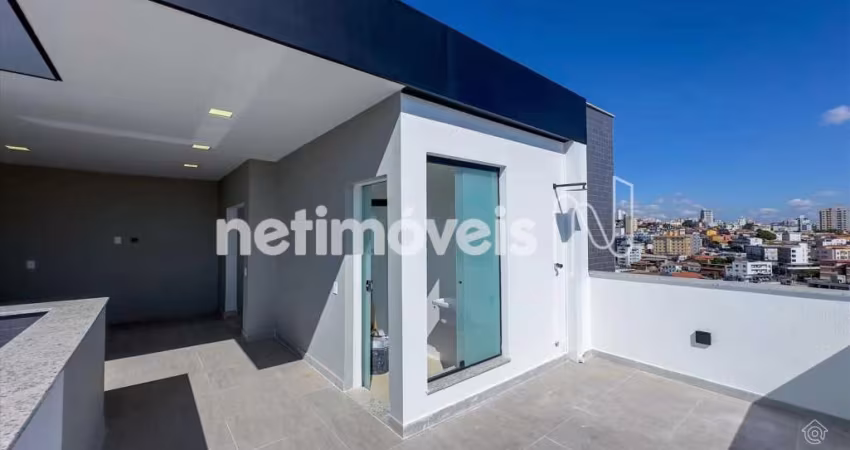 Apartamento cobertura à venda no bairro Prado com 140 m² e 3 dormitórios/quartos.