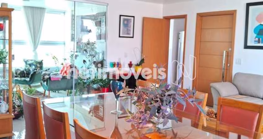 Apartamento à venda no bairro Sagrada Família com 110 m² e 3 dormitórios/quartos.