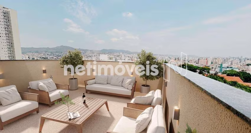 Apartamento cobertura à venda no bairro Sagrada Família com 124 m² e 2 dormitórios.