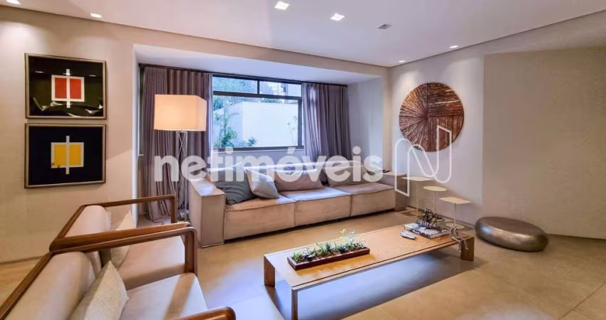 Apartamento à venda no bairro Lourdes com 4 dormitórios/quartos e 200 m².