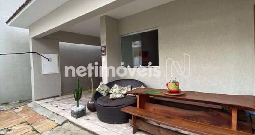 Casa residencial à venda no bairro Serra com 386 m² e 3 dormitórios/quartos disponíveis.