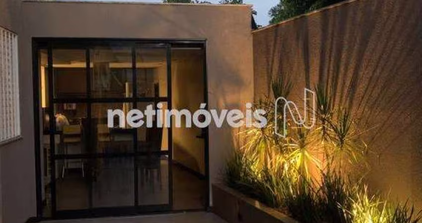 Apartamento com 2 dormitórios na Sagrada Família e área útil de 221 m² à venda