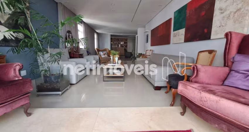 Apartamento à venda no Gutierrez com 4 dormitórios e 220 m² de área útil.