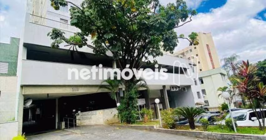 Apartamento à venda no bairro Sagrada Família com 74 m² e 3 dormitórios/quartos disponíveis.