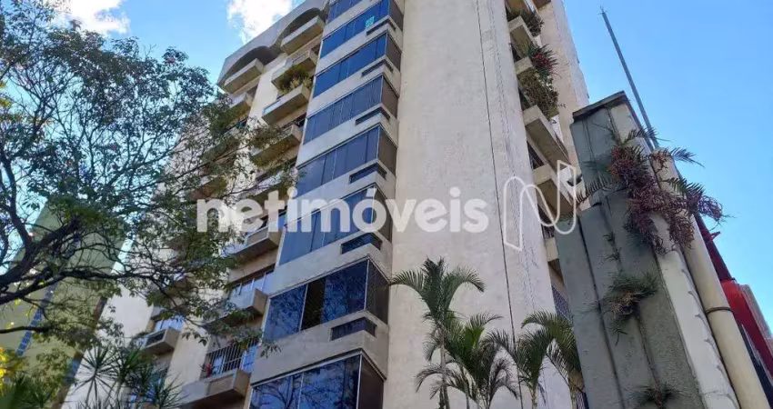 Cobertura à venda, 5 dormitórios em Santo Antônio com 610 m² de área útil.