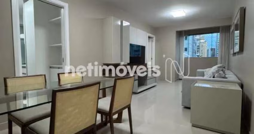 Apartamento para alugar no bairro Savassi, 95 m² com 3 dormitórios/quartos disponíveis.