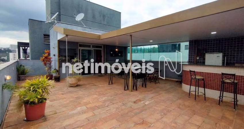 Cobertura à venda no bairro Buritis com 200 m² e 3 dormitórios/quartos disponíveis