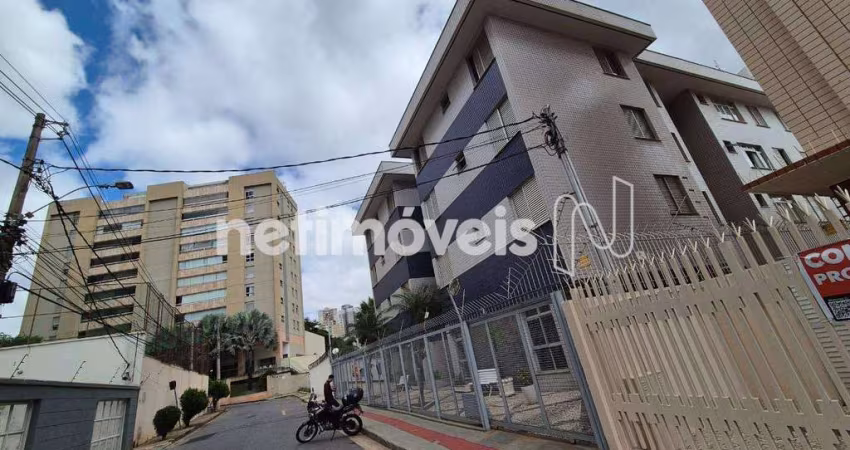 Apartamento à venda no bairro Coração de Jesus, 82 m² e 3 dormitórios/quartos.