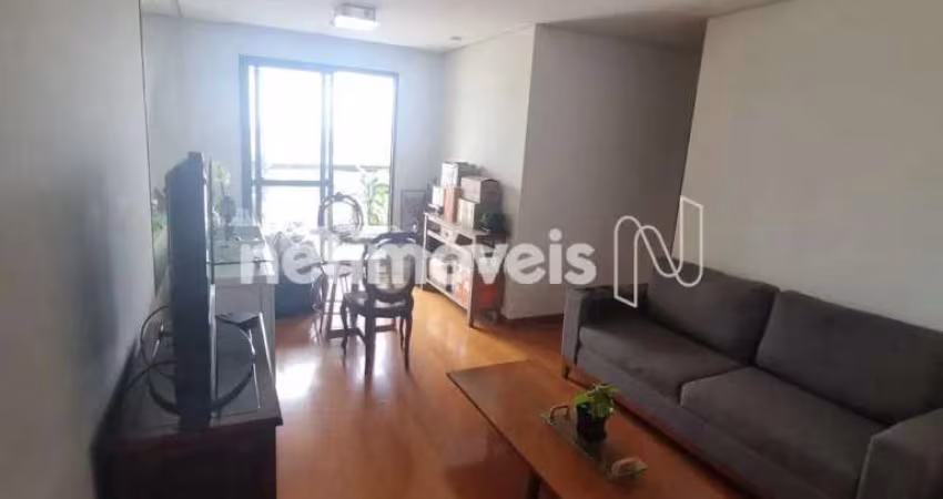 Apartamento à venda no bairro Sagrada Família com 121 m² e 3 dormitórios/quartos disponíveis