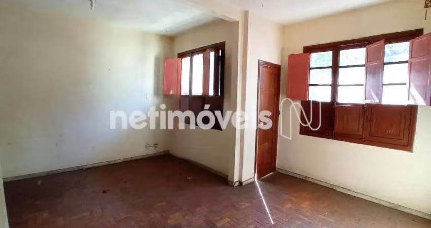 Apartamento à venda no bairro Funcionários com 3 dormitórios e 90 m² de área útil