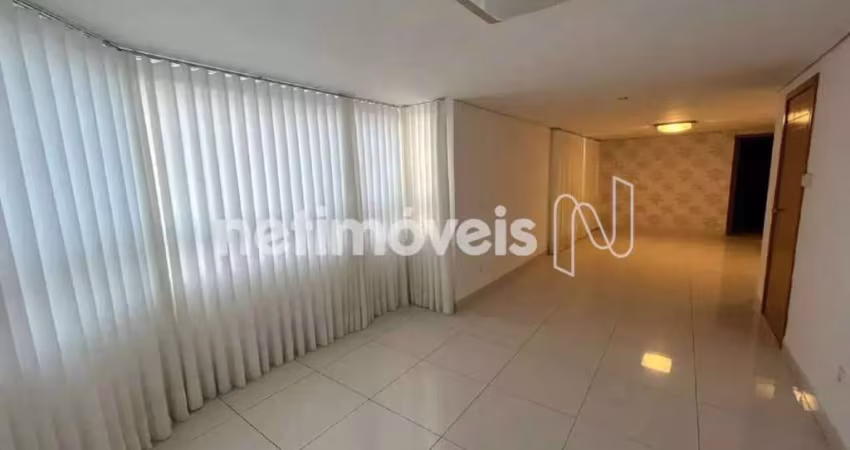 Cobertura à venda com 4 dormitórios no bairro Buritis e 260 m² de área útil.