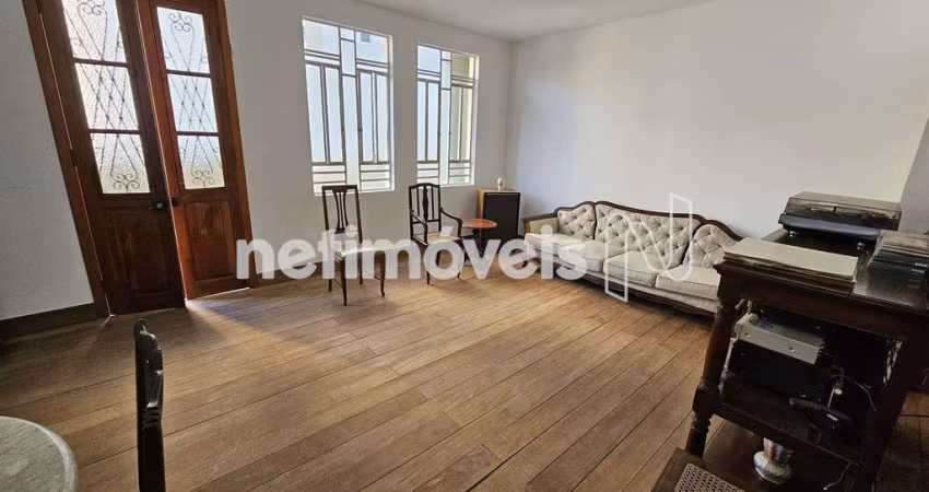 Casa em condomínio à venda no bairro Buritis com 169m² e 3 dormitórios/quartos.