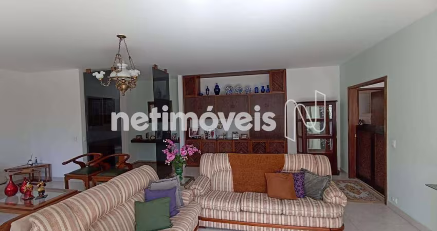 Apartamento à venda no bairro Savassi com 220 m² e 4 dormitórios/quartos