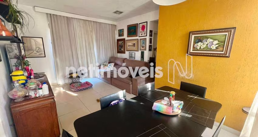 Apartamento à venda no bairro Coração Eucarístico com 110m² e 3 dormitórios/quartos.