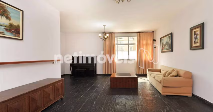 Apartamento à venda no bairro Funcionários com 200 m² e 4 dormitórios/quartos