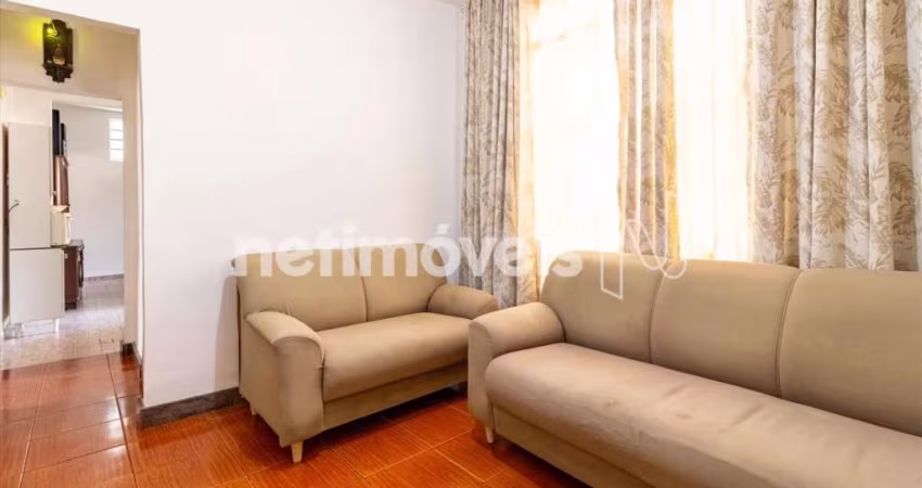 Casa residencial à venda no bairro Renascença com 300 m² e 3 dormitórios.