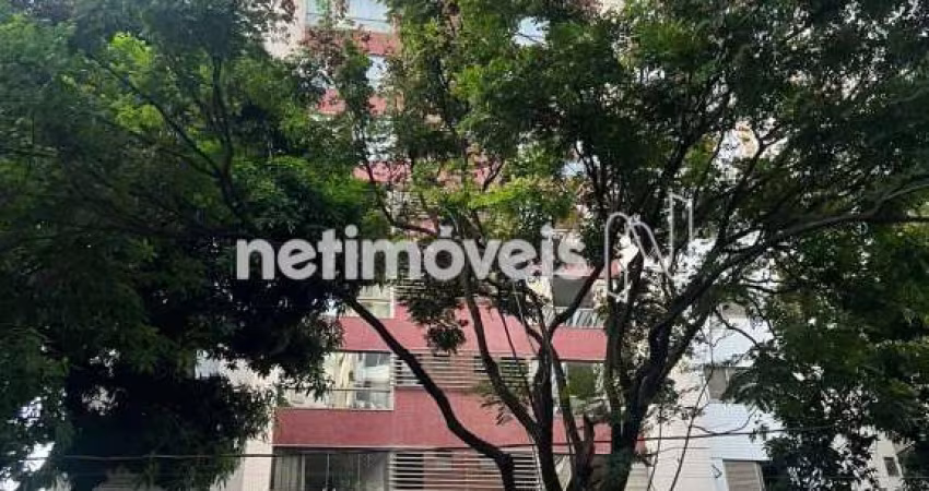 Apartamento à venda na Savassi com 90 m² e 3 dormitórios/quartos disponíveis.