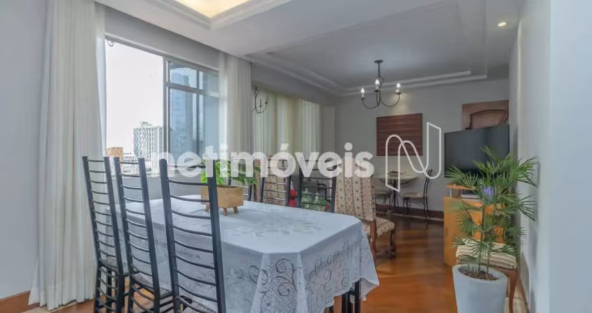 Apartamento à venda no bairro Lourdes com 98m² e 3 dormitórios/quartos disponíveis.