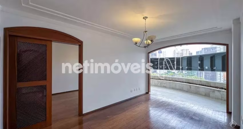 Apartamento à venda no bairro Santo Agostinho com 244m² e 4 dormitórios/quartos