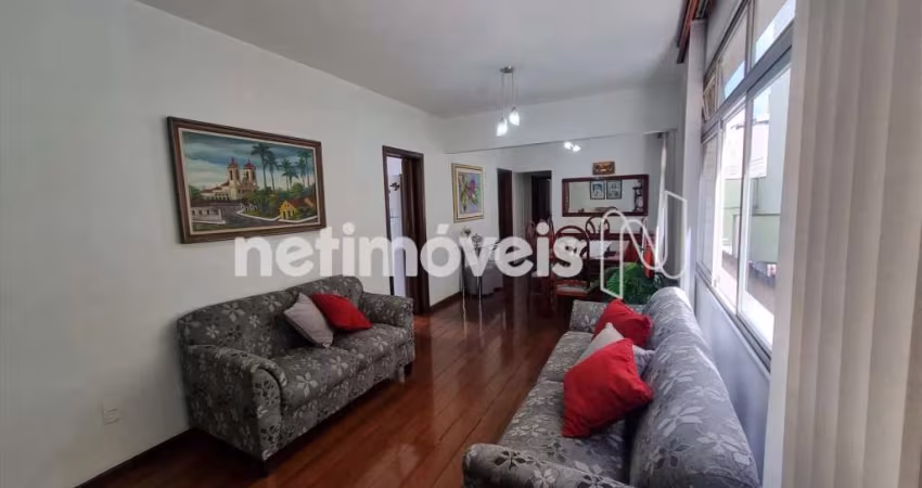 Apartamento à venda no bairro Sagrada Família com 3 dormitórios e 99 m² de área útil