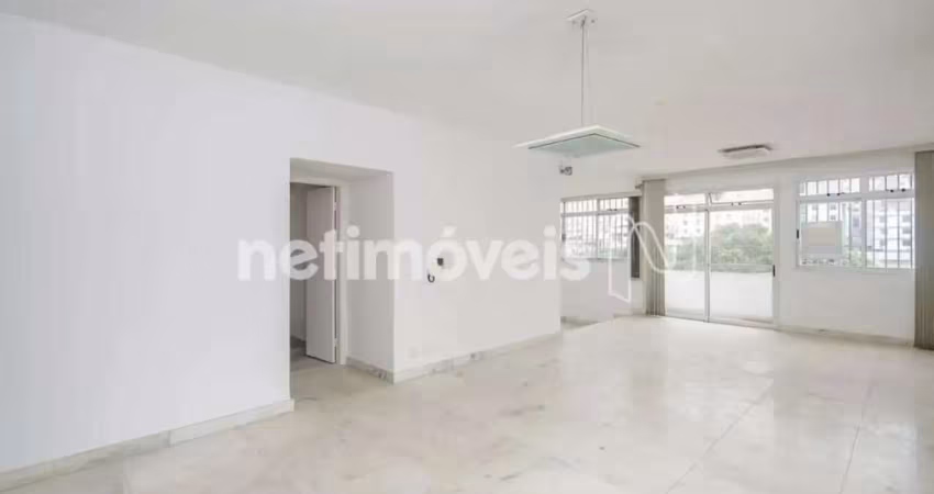 Apartamento à venda no Coração de Jesus com 219 m² e 4 dormitórios/quartos disponíveis
