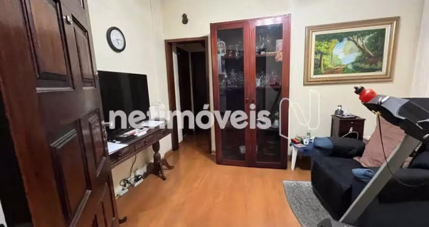 Apartamento à venda no Grajaú com 75m² e 2 dormitórios/quartos disponíveis.