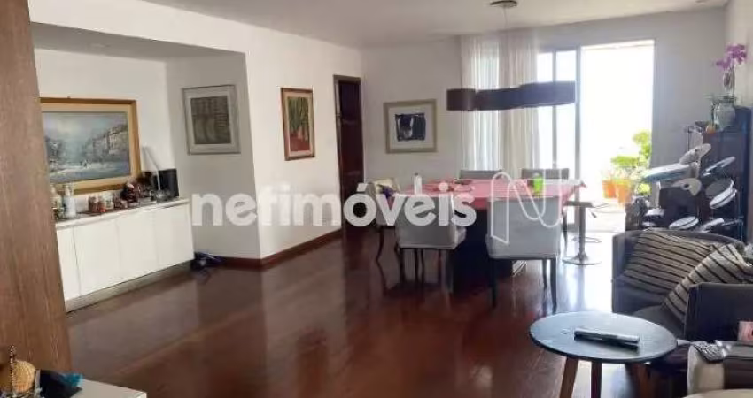 Cobertura à venda com 190 m² e 4 dormitórios no bairro Serra. Oportunidade!