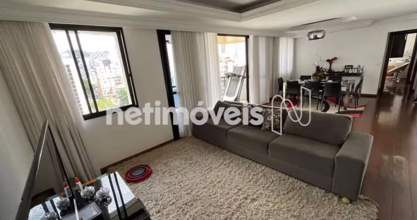 Apartamento à venda no bairro Funcionários com 150 m² e 4 dormitórios/quartos disponíveis.