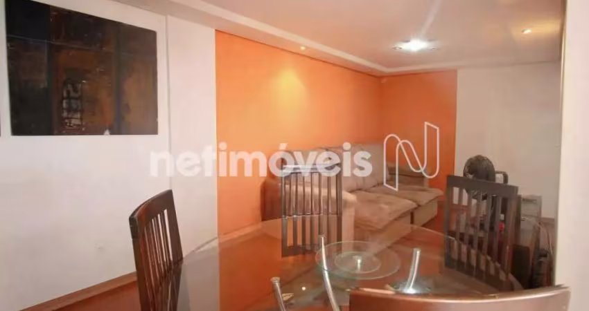Apartamento à venda na Sagrada Família com 76 m² e 3 dormitórios/quartos disponíveis