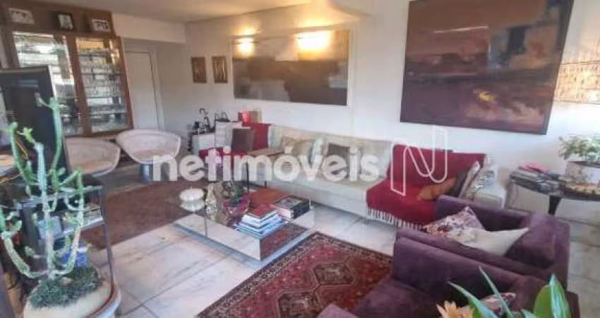 Cobertura à venda no bairro Vila Paris com 175m² e 4 dormitórios/quartos disponíveis
