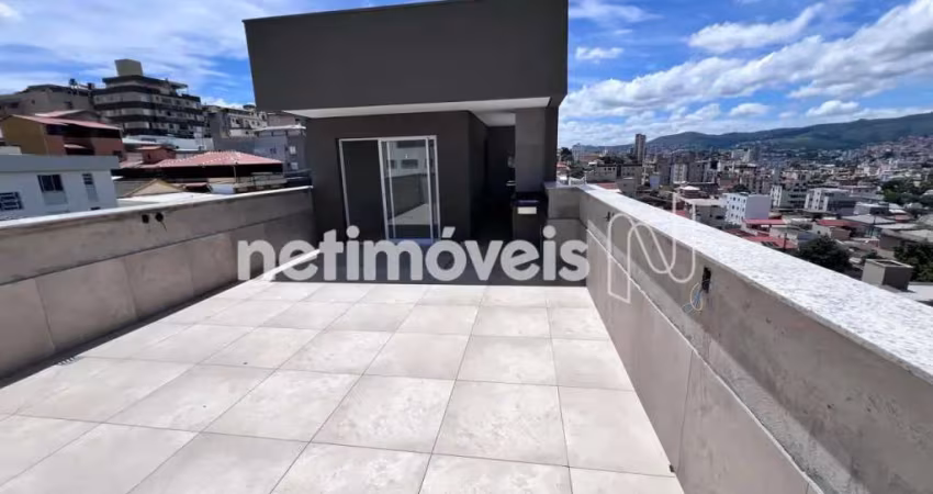 Apartamento cobertura à venda no bairro Sagrada Família com 135m² e 2 dormitórios/quartos.