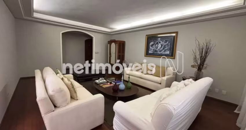 Apartamento para Alugar no Bairro Lourdes com 4 Dormitórios e 214 m² de Área Útil