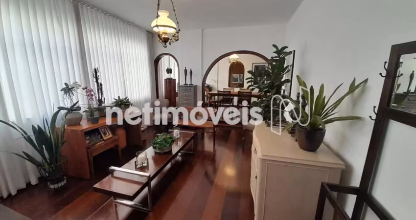 Apartamento para locação no bairro Lourdes com 220 m² e 4 dormitórios/quartos disponíveis.