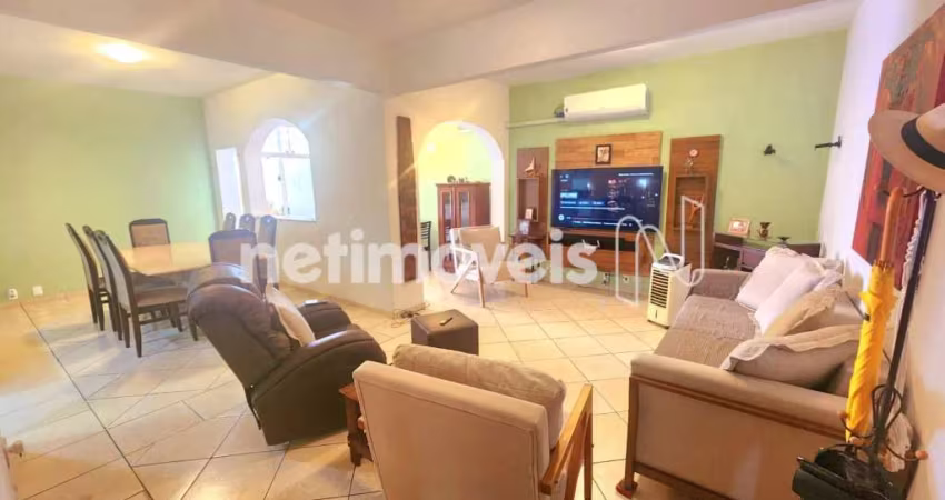 Apartamento à venda no bairro Gutierrez com 200m² e 3 dormitórios/quartos disponíveis.
