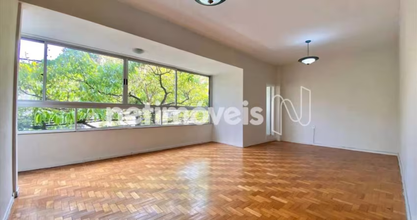 Apartamento à venda no bairro Lourdes com 150 m² e 3 dormitórios/quartos.