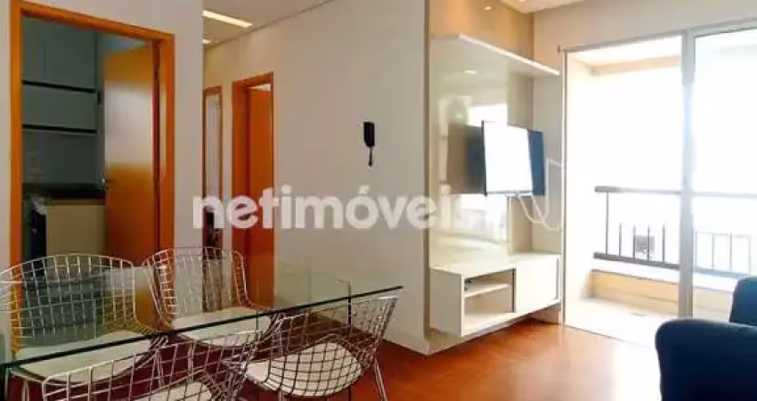 Apartamento à venda no bairro Sagrada Família com 74 m² e 2 dormitórios/quartos