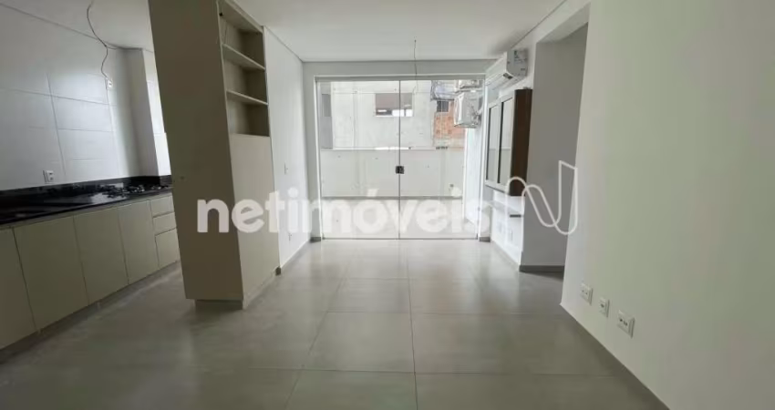 Apartamento para alugar no bairro Serra com 120 m² e 3 dormitórios/quartos disponíveis.