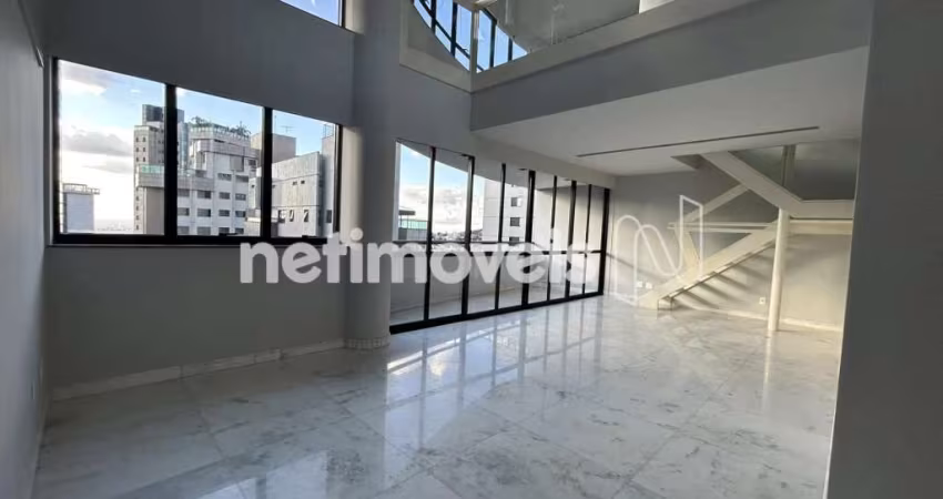 Cobertura de 4 dormitórios para alugar no bairro Belvedere com 316 m² de área útil.
