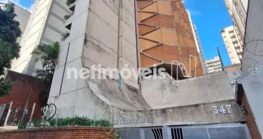 Apartamento para alugar no bairro Funcionários com 111m² e 1 dormitório/quartos.