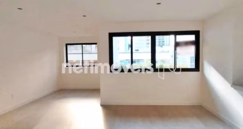 Apartamento para alugar no Centro, 108 m² com 3 dormitórios/quartos disponíveis.