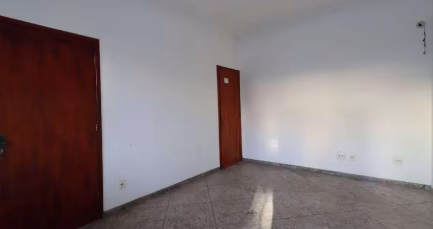 Casa com 3 quartos para alugar na Avenida Francisco Sá, 350, Prado, Belo Horizonte