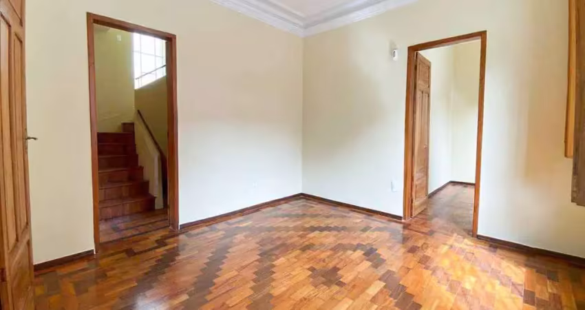 Casa com 7 quartos para alugar na Rua Ceará, 992, Santa Efigênia, Belo Horizonte