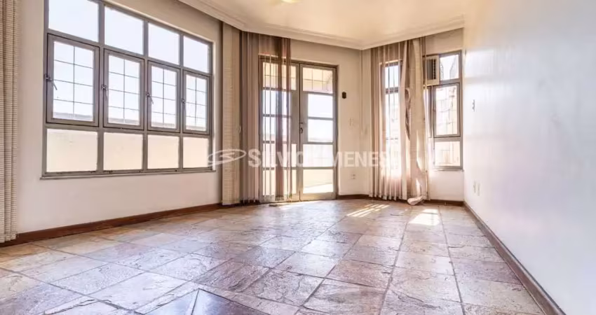 Área privativa à venda com 129m², 2 quartos e 1 vaga