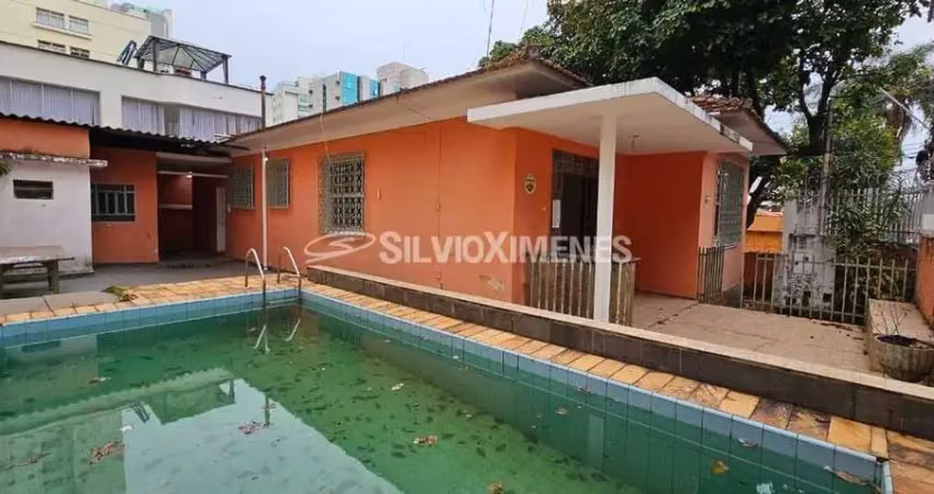 Casa com 5 quartos para alugar na Rua Cassiporé, 414, Anchieta, Belo Horizonte