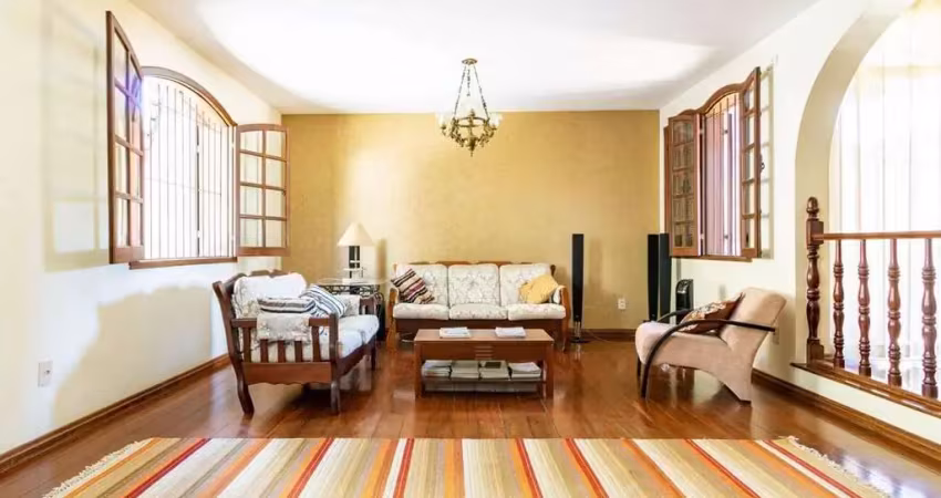Residencial › casa com 513,00 (m²), 5 quartos e 6 vagas para venda
