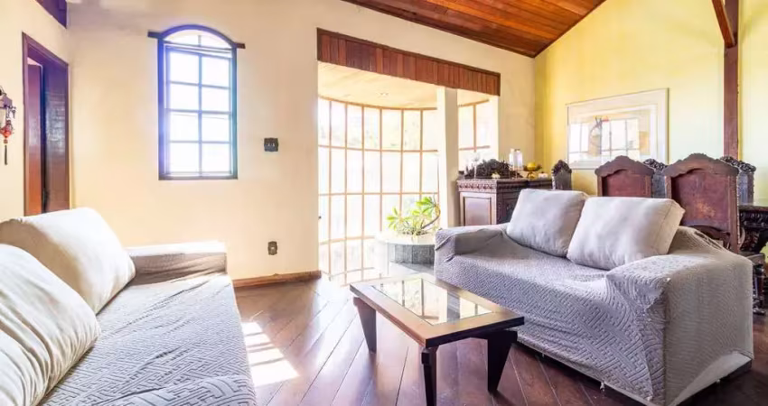 Residencial › casa com 360,00 (m²), 4 quartos e 2 vagas para venda