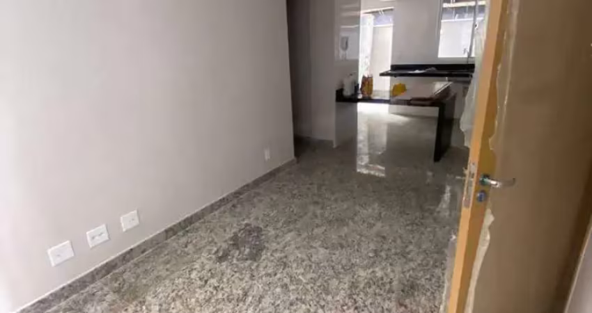 Casa com 2 quartos à venda na Rua Padre Marinho, 221, Santa Efigênia, Belo Horizonte