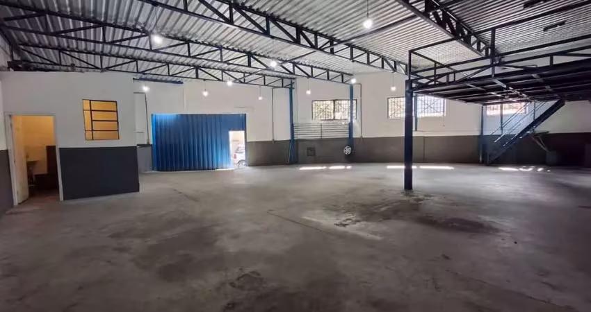 Casa com 2 quartos à venda na Rua Outono, 158, Carmo, Belo Horizonte