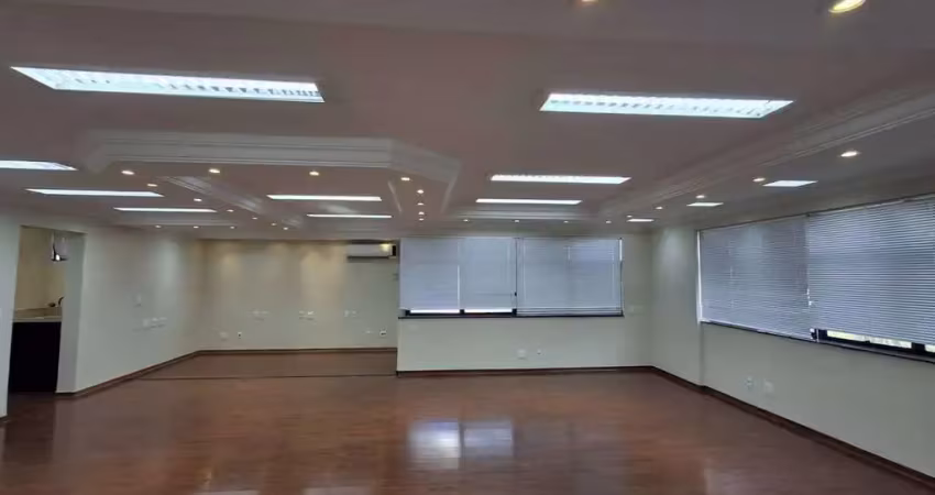 Casa comercial com 2 salas para alugar na Avenida do Contorno, 3861, Santa Efigênia, Belo Horizonte